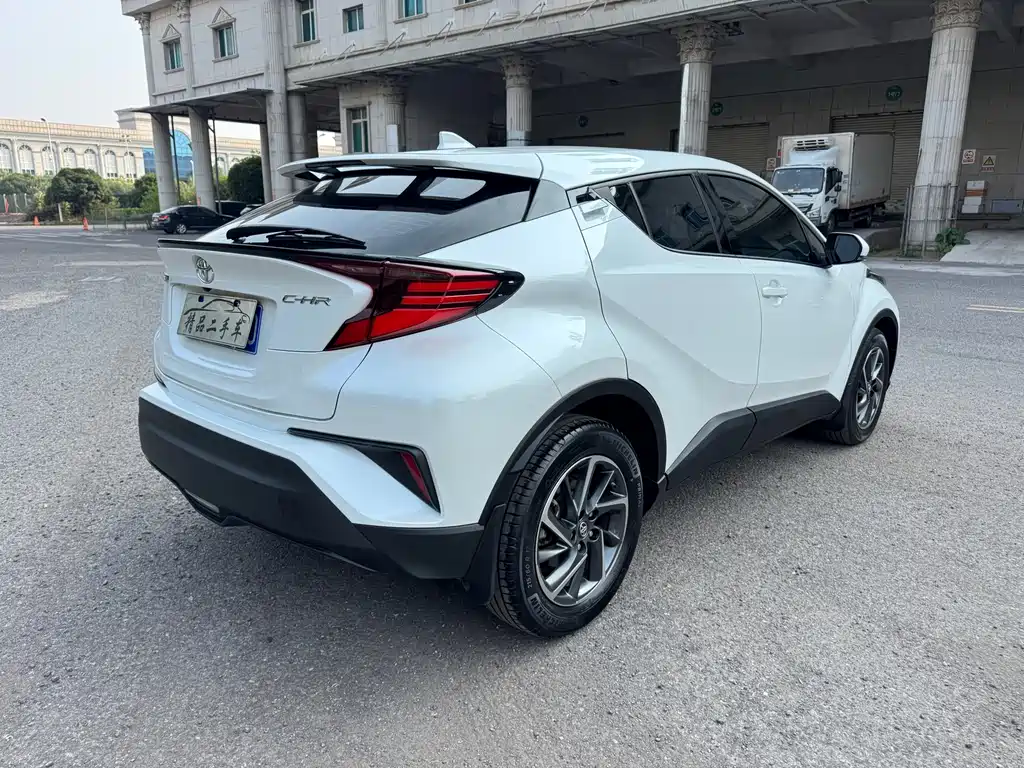 Toyota C-HR — миниатюра 7