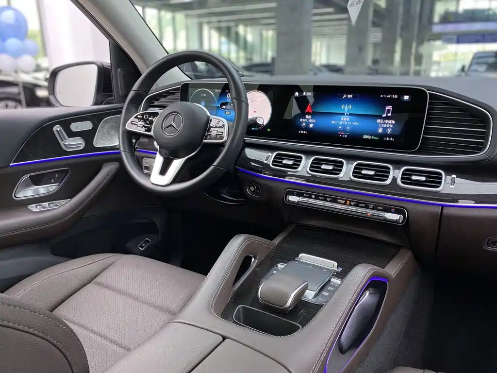 Mercedes-Benz GLE (Import) — миниатюра 32