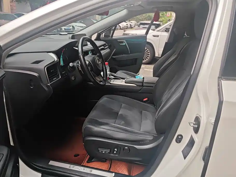 Lexus RX — миниатюра 9