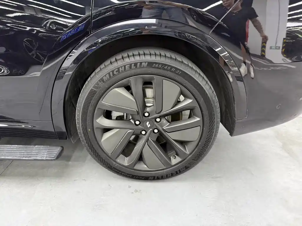Li Auto Li L9 — миниатюра 12