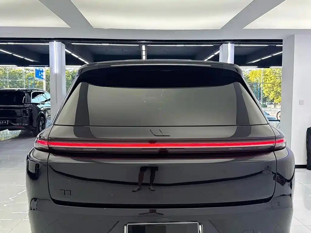 Li Auto Li L8 — миниатюра 4