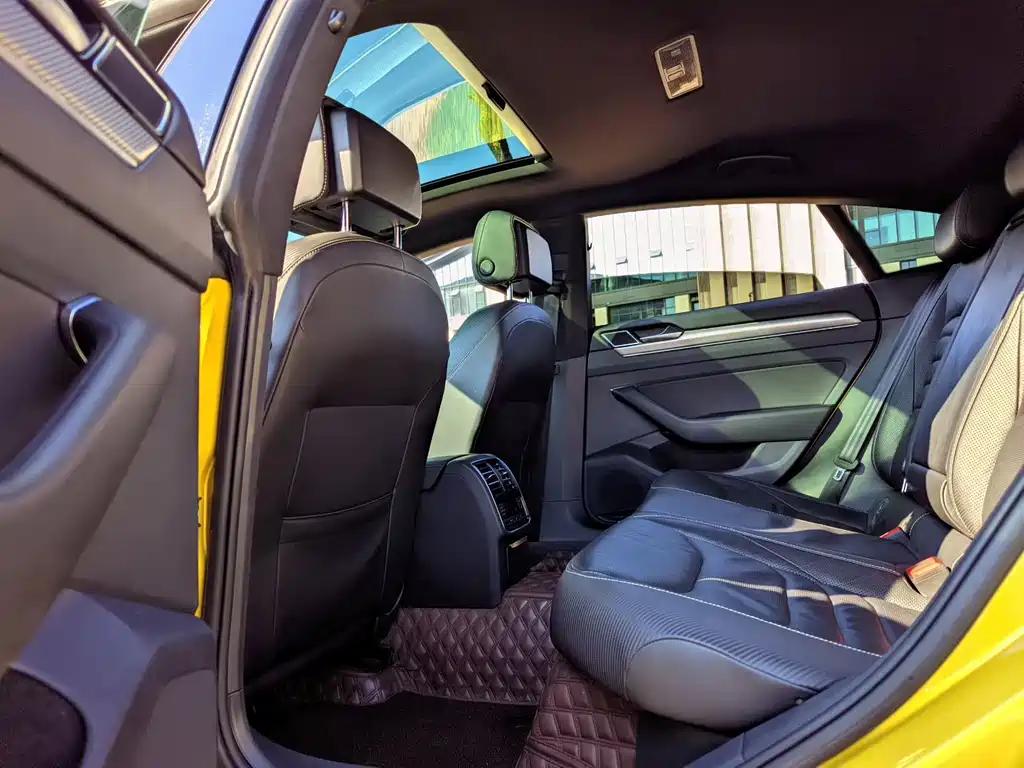 Volkswagen CC — миниатюра 8