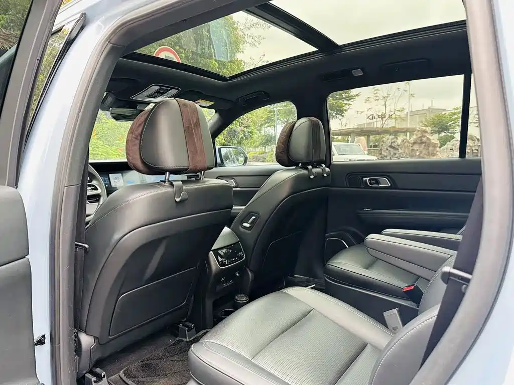 Li Auto Li ONE — миниатюра 4