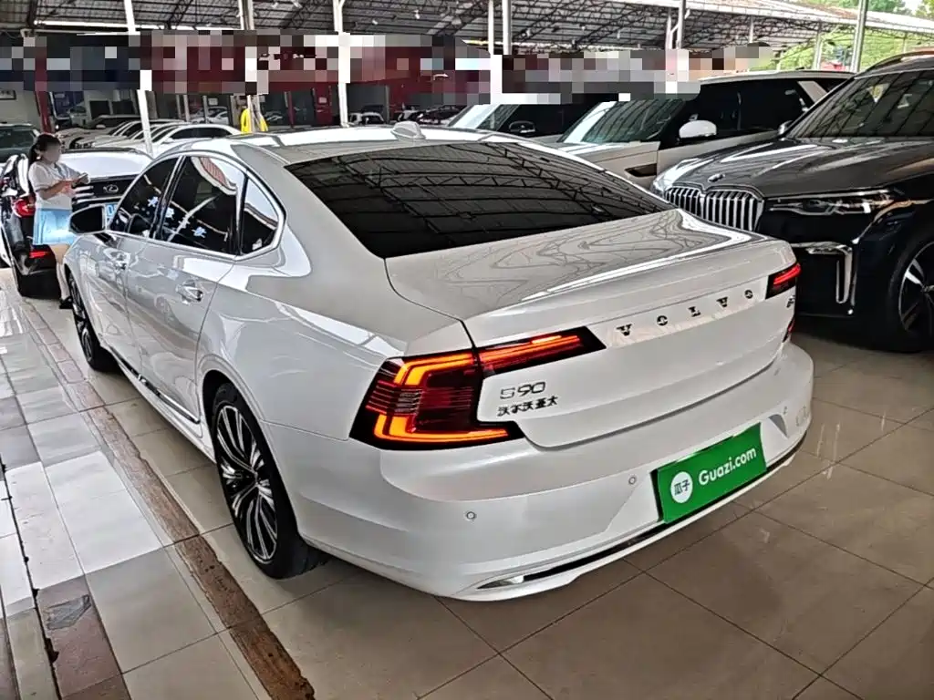 Volvo S90 — миниатюра 5