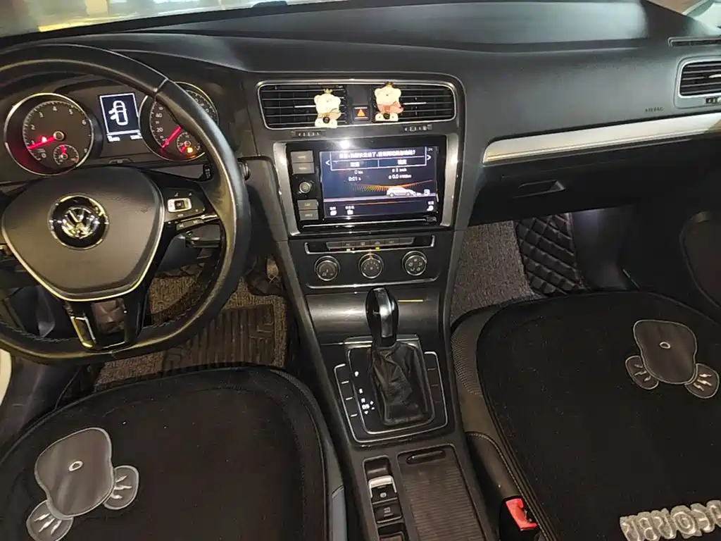 Volkswagen Golf — миниатюра 14