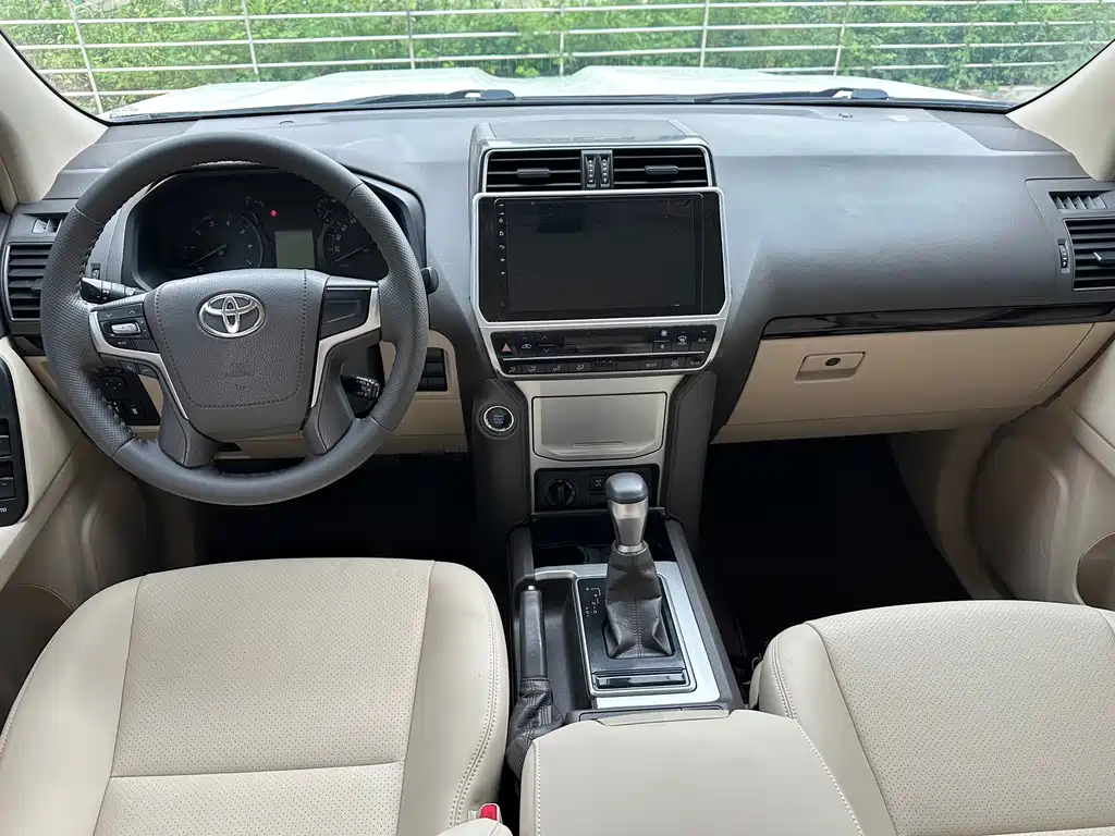 Toyota Prado (Import) — миниатюра 5