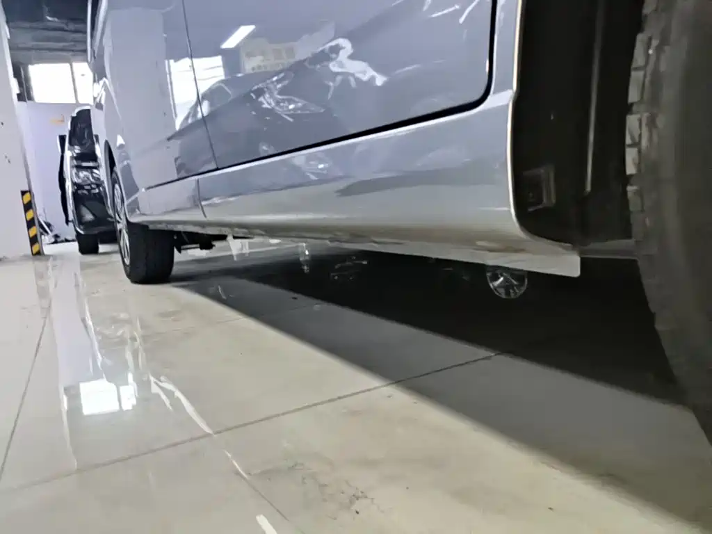 Wuling Yangguang — миниатюра 21
