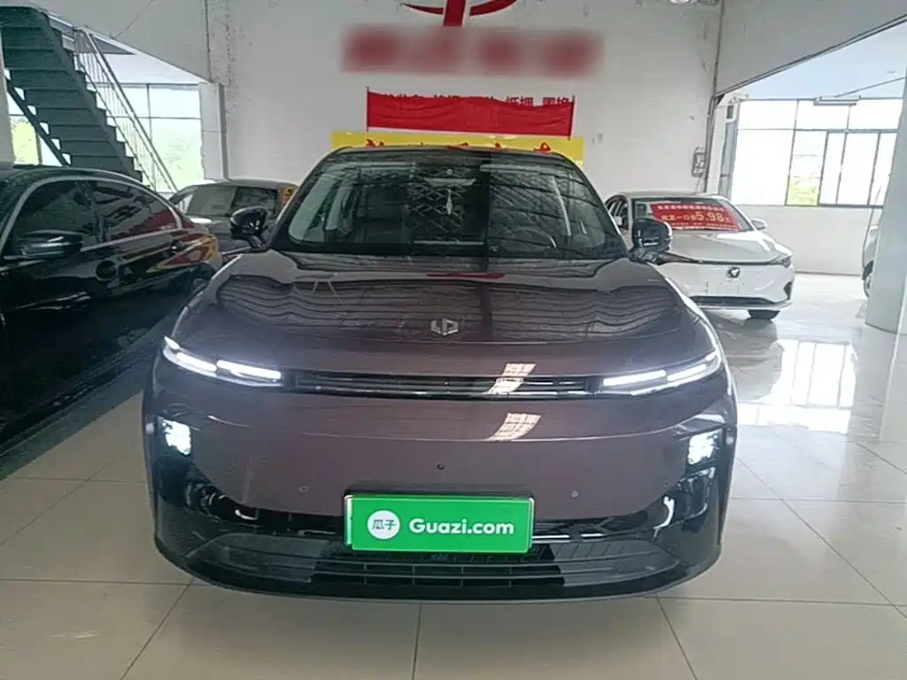 Leapmotor Leapmotor B10 — миниатюра 3