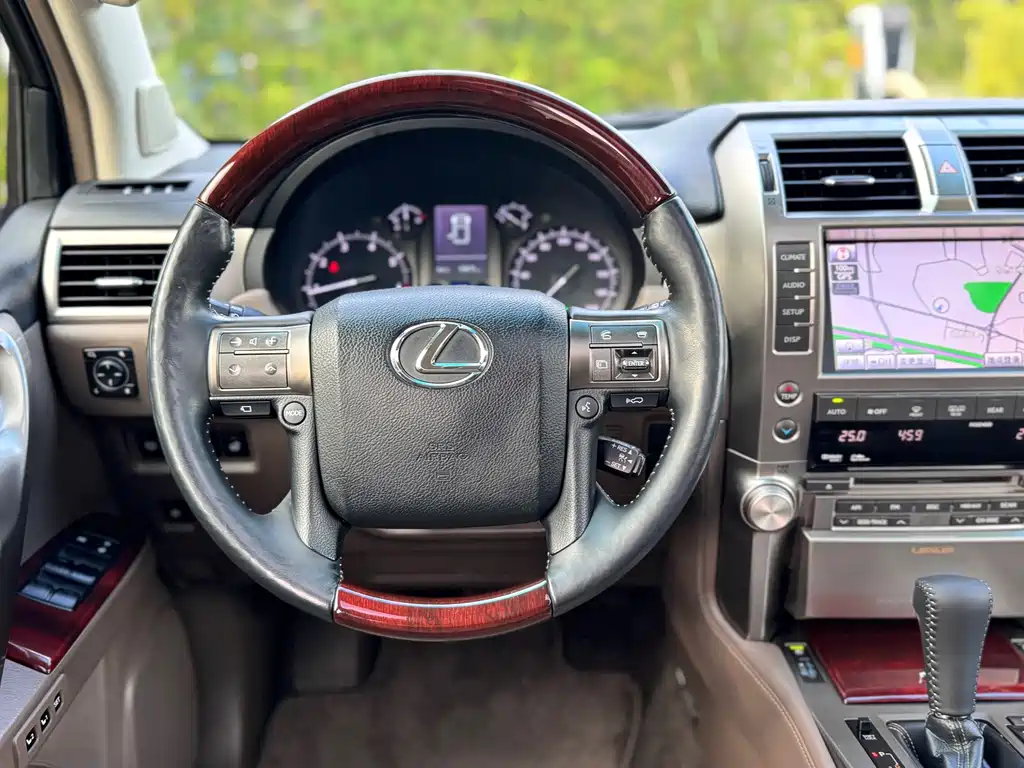 Lexus GX — миниатюра 9