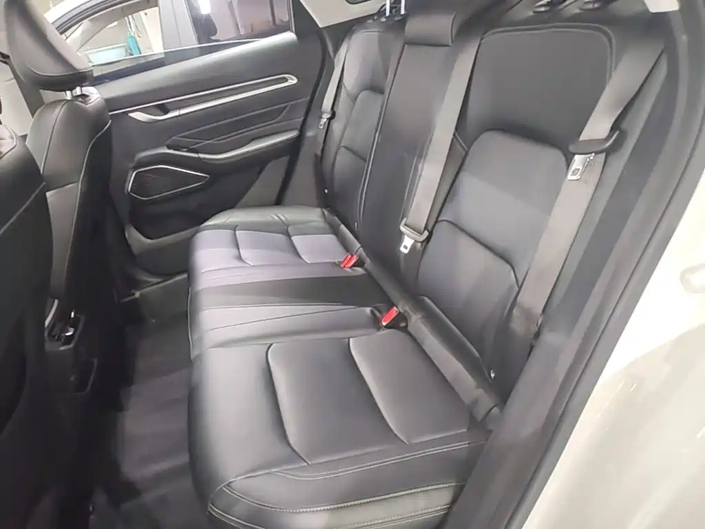 Geely Emgrand — миниатюра 17