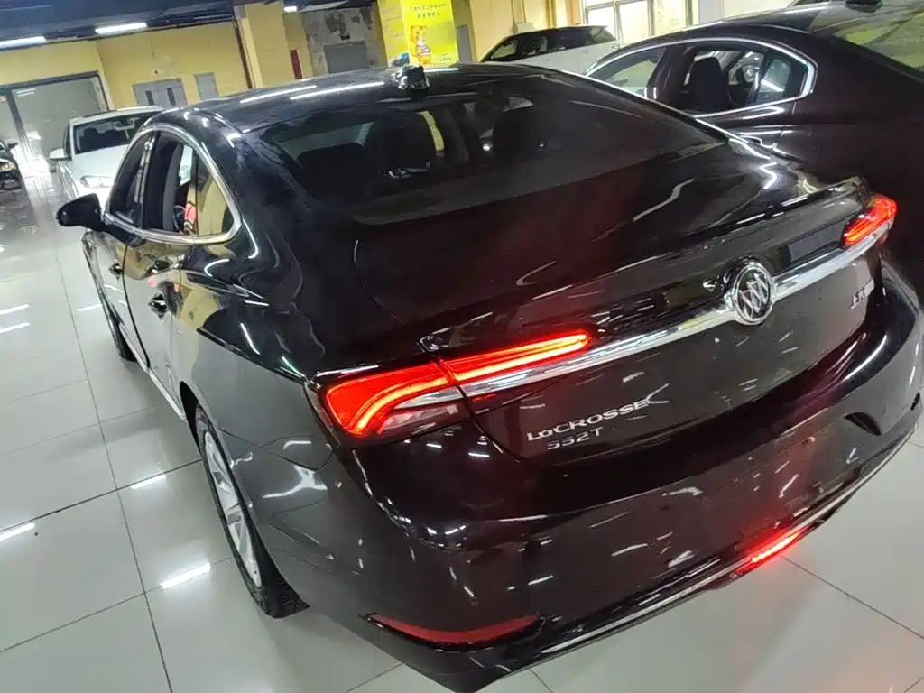 Buick LaCrosse — миниатюра 5