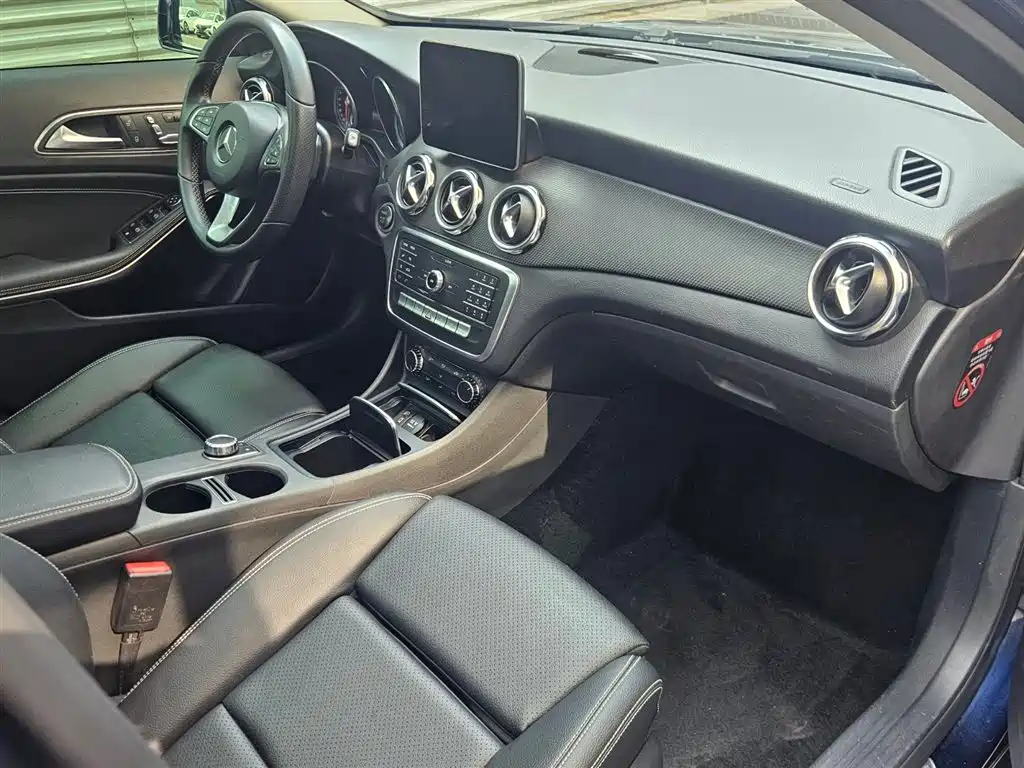 Mercedes-Benz GLA 2018 GLA 200
