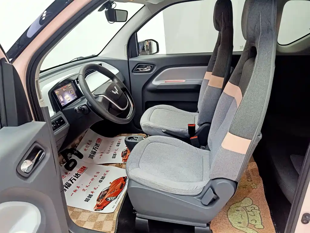 Wuling MINIEV — миниатюра 9