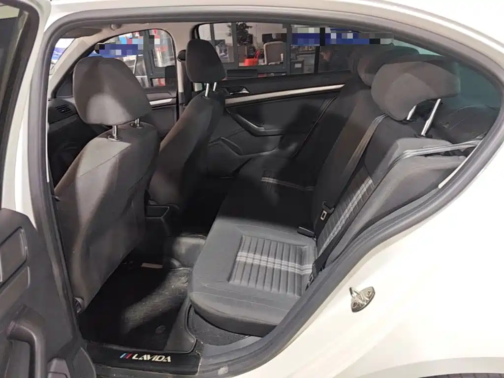 Volkswagen Lavida — миниатюра 17