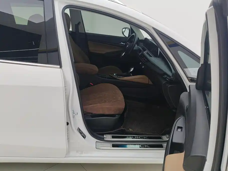 Buick GL6 — миниатюра 8
