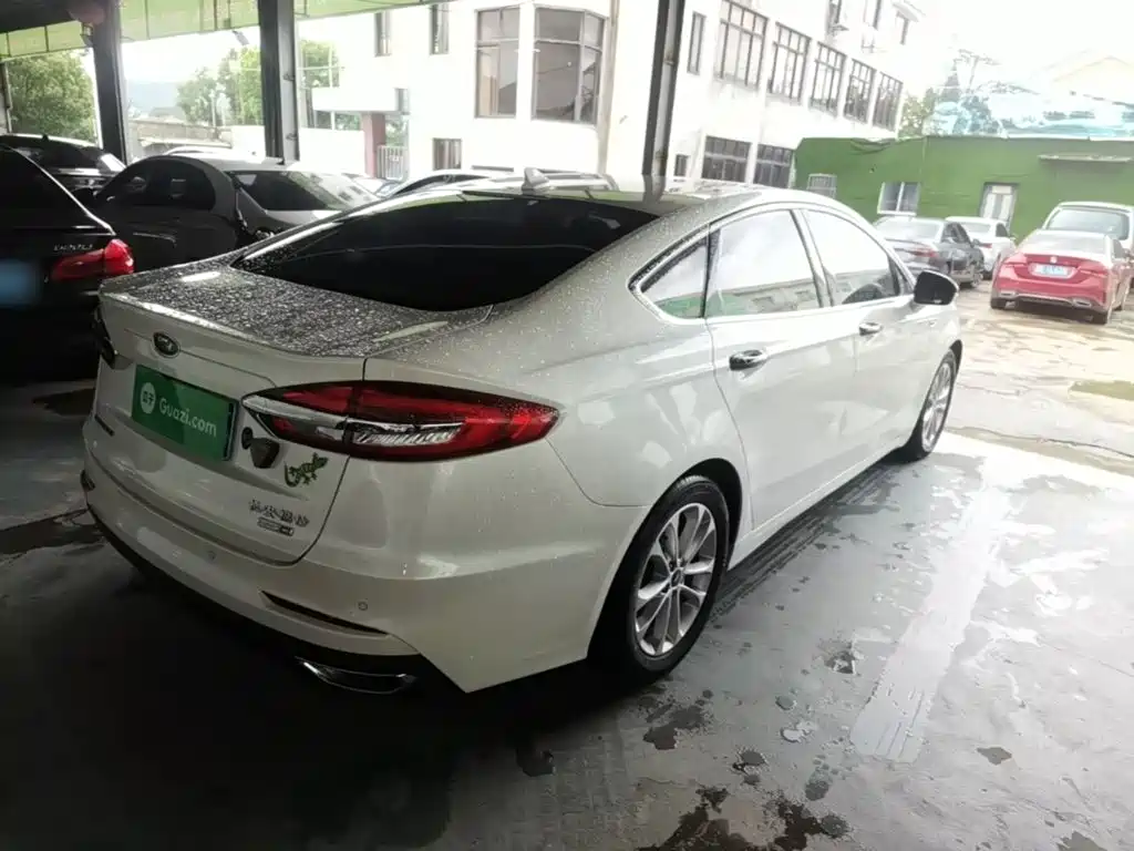 Ford Mondeo — миниатюра 7
