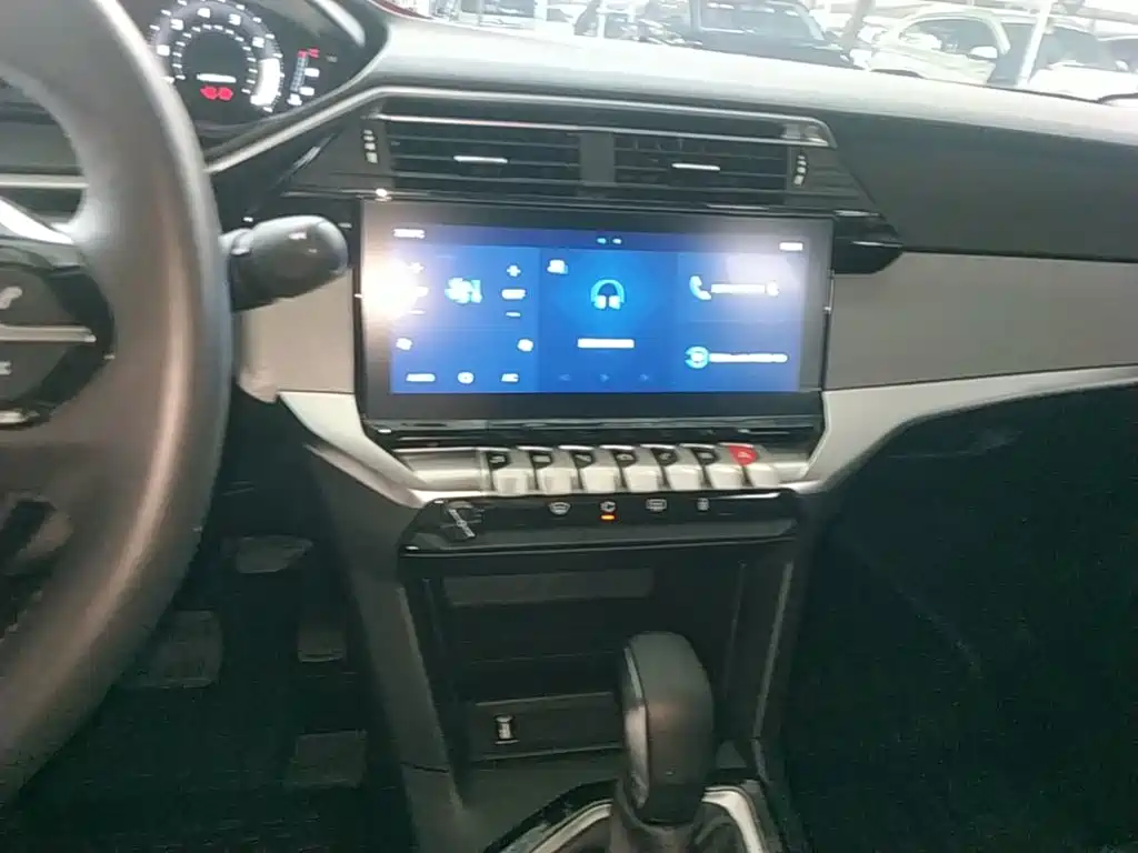 Peugeot 408 — миниатюра 13
