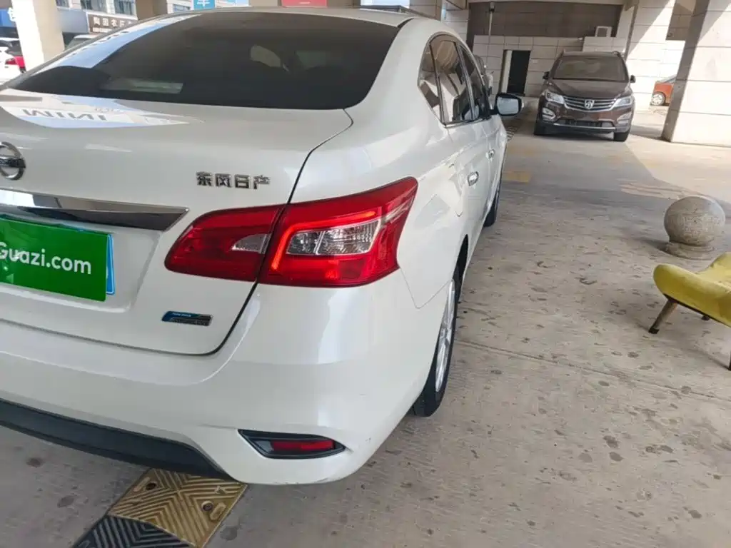Nissan Sylphy — миниатюра 8