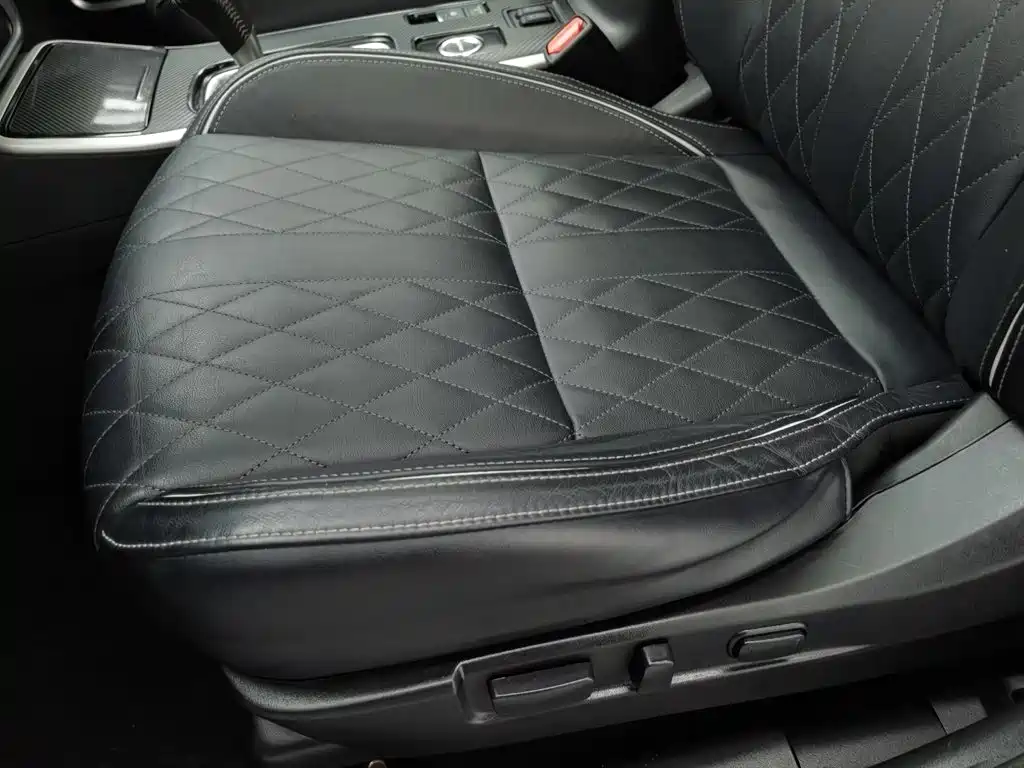 Mitsubishi Outlander — миниатюра 20