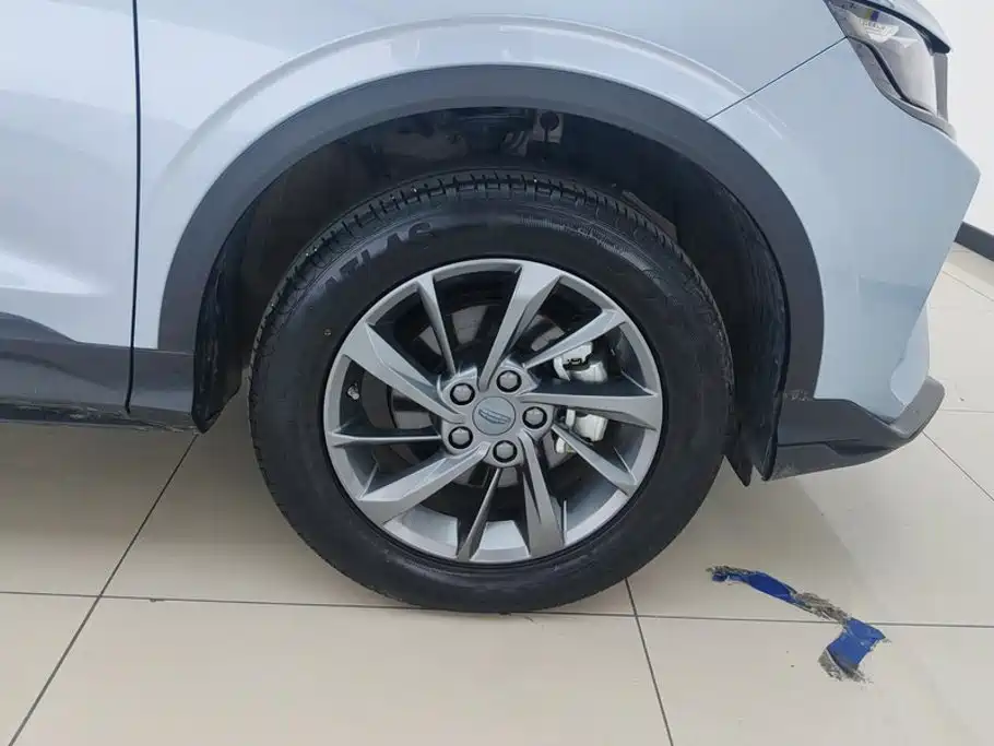 Geely Binyue — миниатюра 6