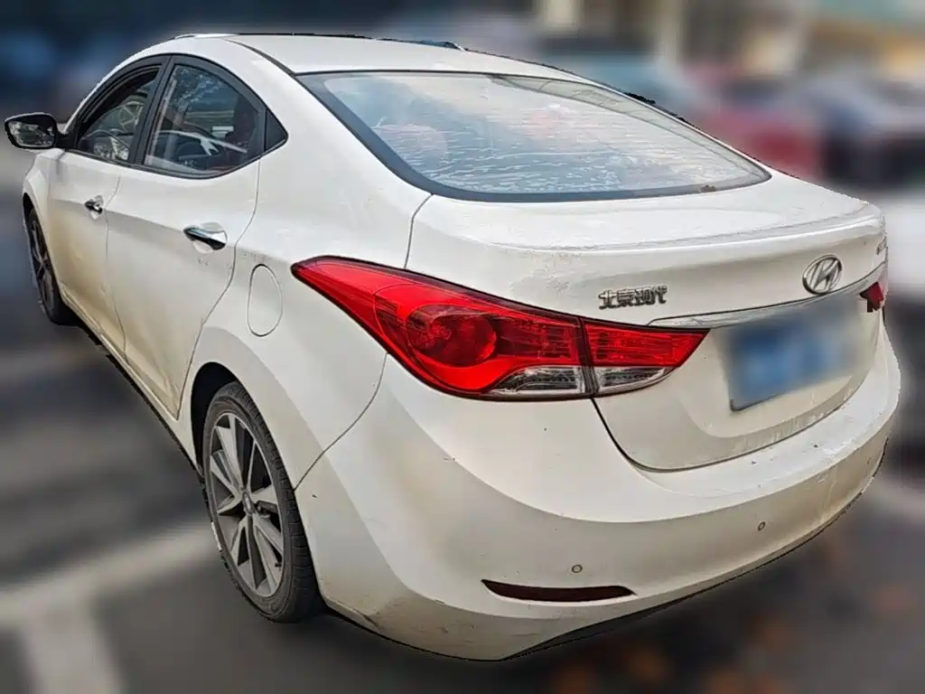 Hyundai Elantra Langdong — миниатюра 7