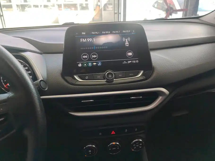 Chevrolet Trax — миниатюра 13