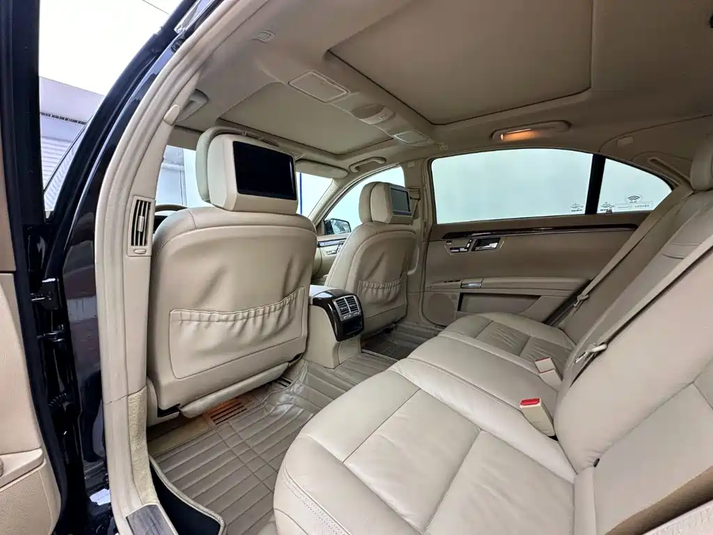 Mercedes-Benz S-Class — миниатюра 26