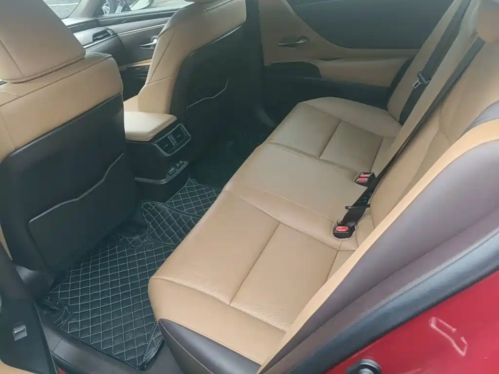 Lexus ES — миниатюра 17