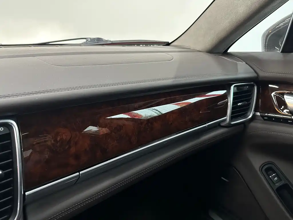 Porsche Panamera — миниатюра 15