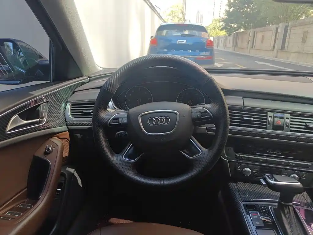 Audi A6L — миниатюра 11