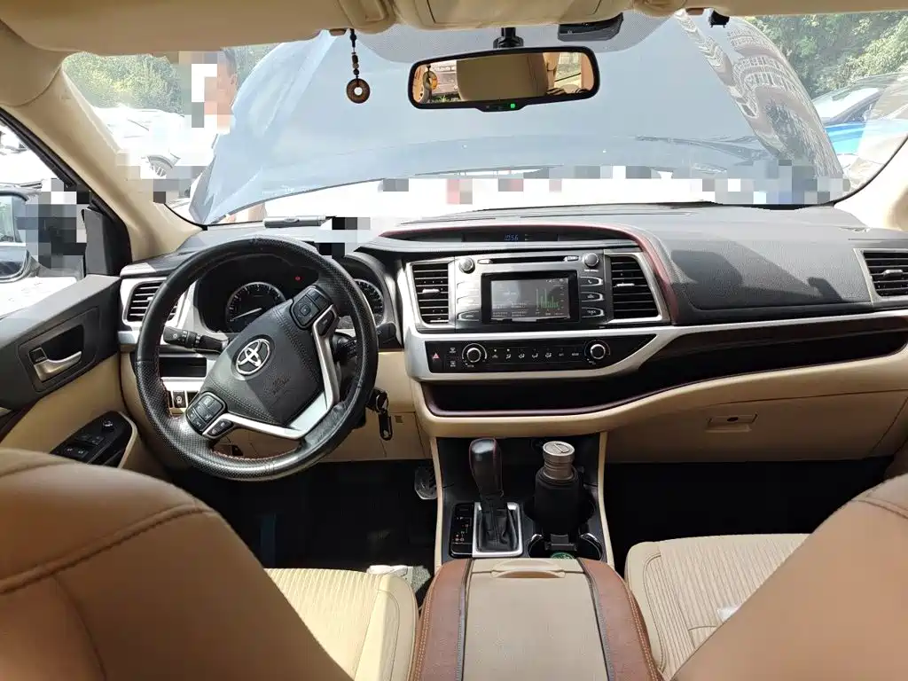 Toyota Highlander — миниатюра 19
