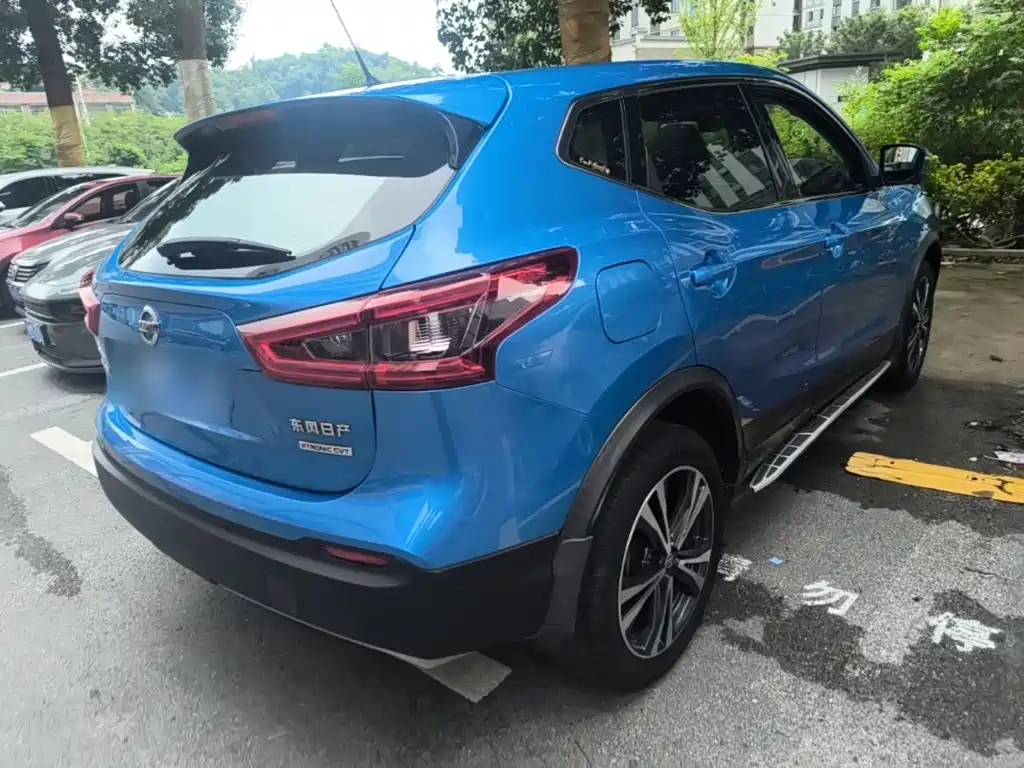 Nissan Qashqai — миниатюра 7