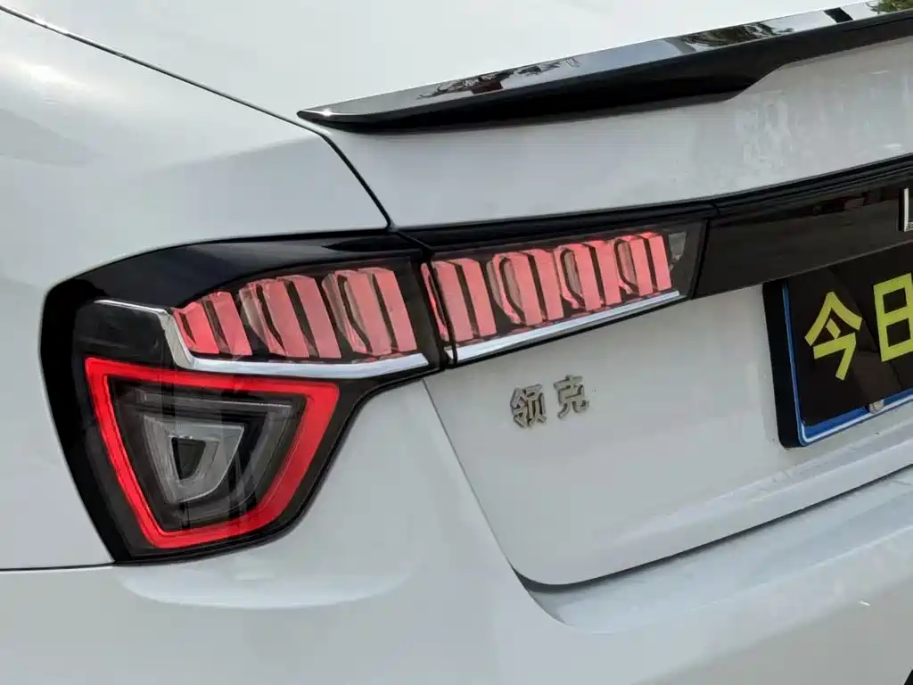 Lynk & Co 03 — миниатюра 11