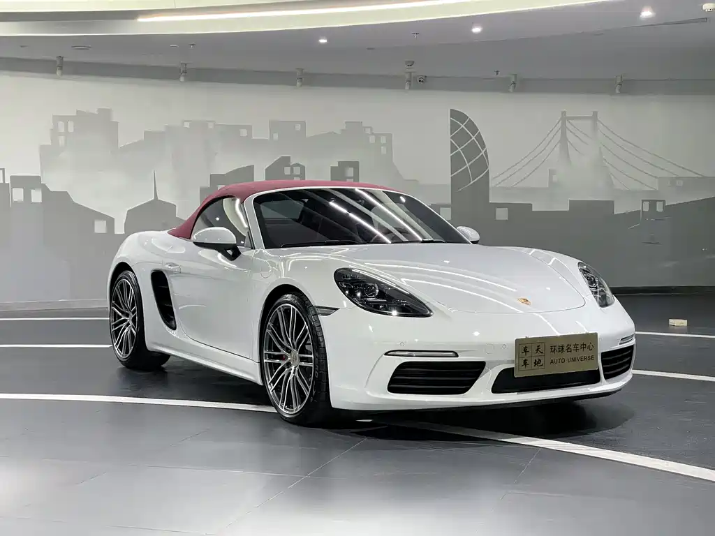 PORSCHE 718