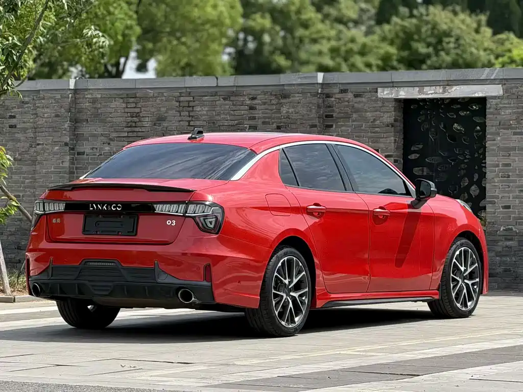 Lynk & Co 03 2019 2.0TD AT Pro