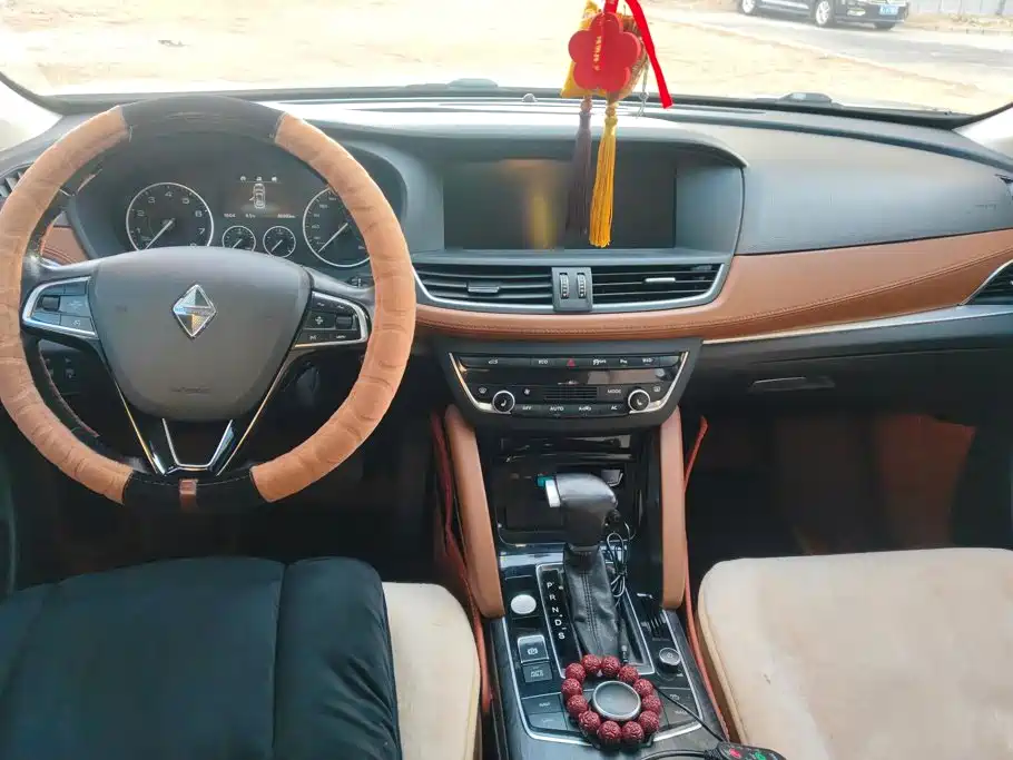 Borgward BX7 — миниатюра 12