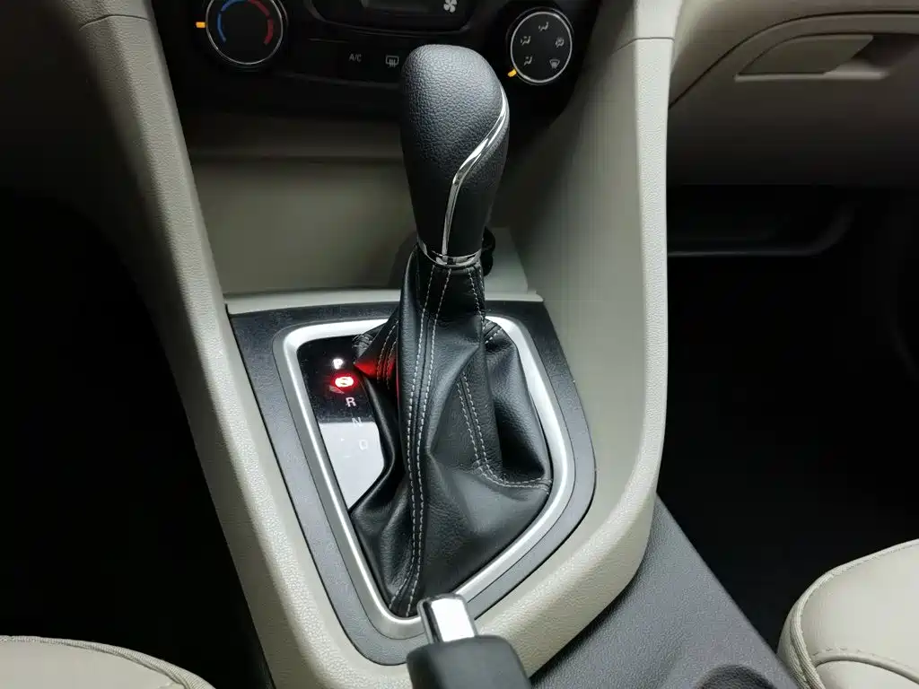 Buick Excelle — миниатюра 13