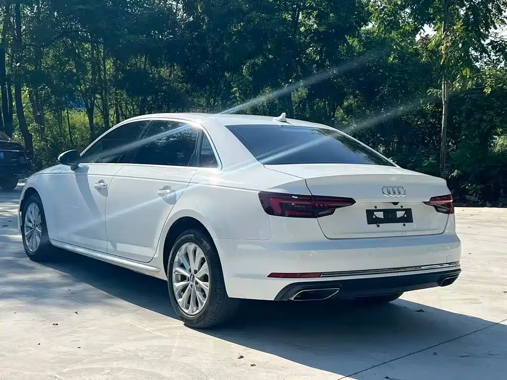 Audi A4L — миниатюра 5