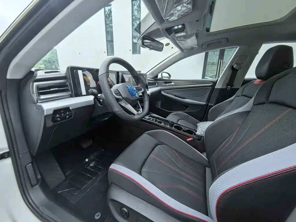 Volkswagen Lamando 2025 L 280TSI DSG PLUS