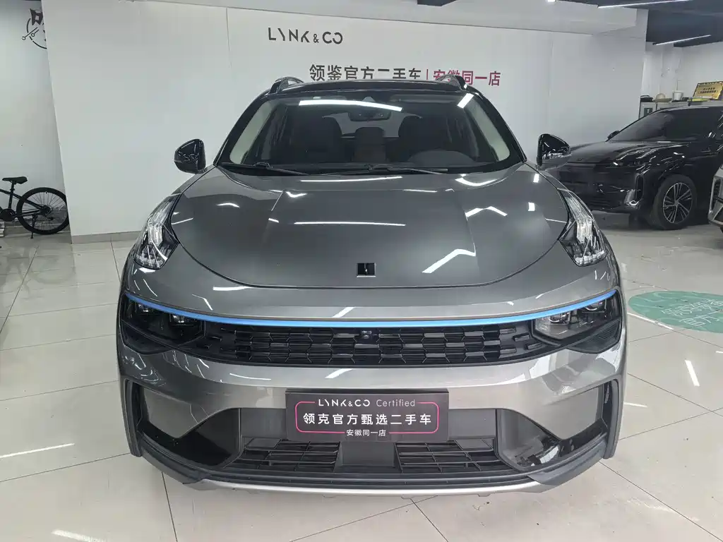 Lynk & Co 01 — миниатюра 2