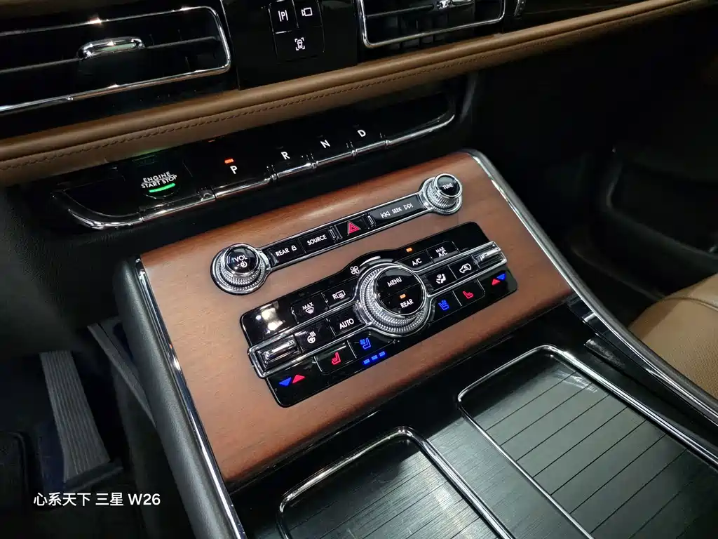 Lincoln Aviator — миниатюра 8