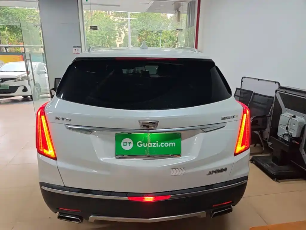 Cadillac XT5 — миниатюра 6