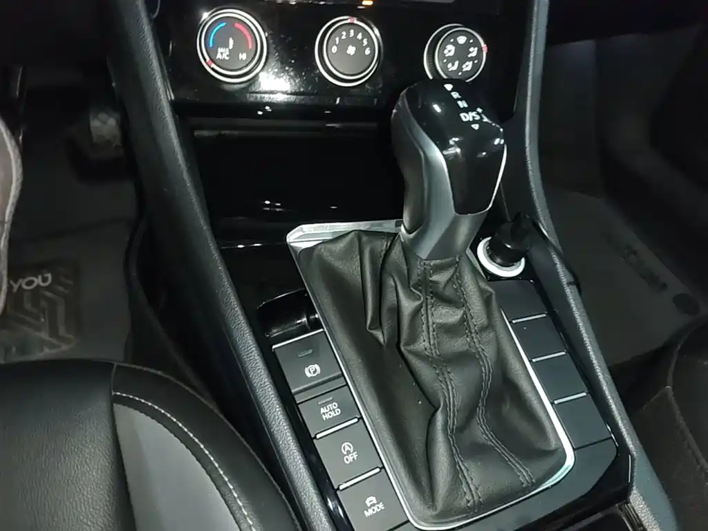 Volkswagen Sagitar — миниатюра 14