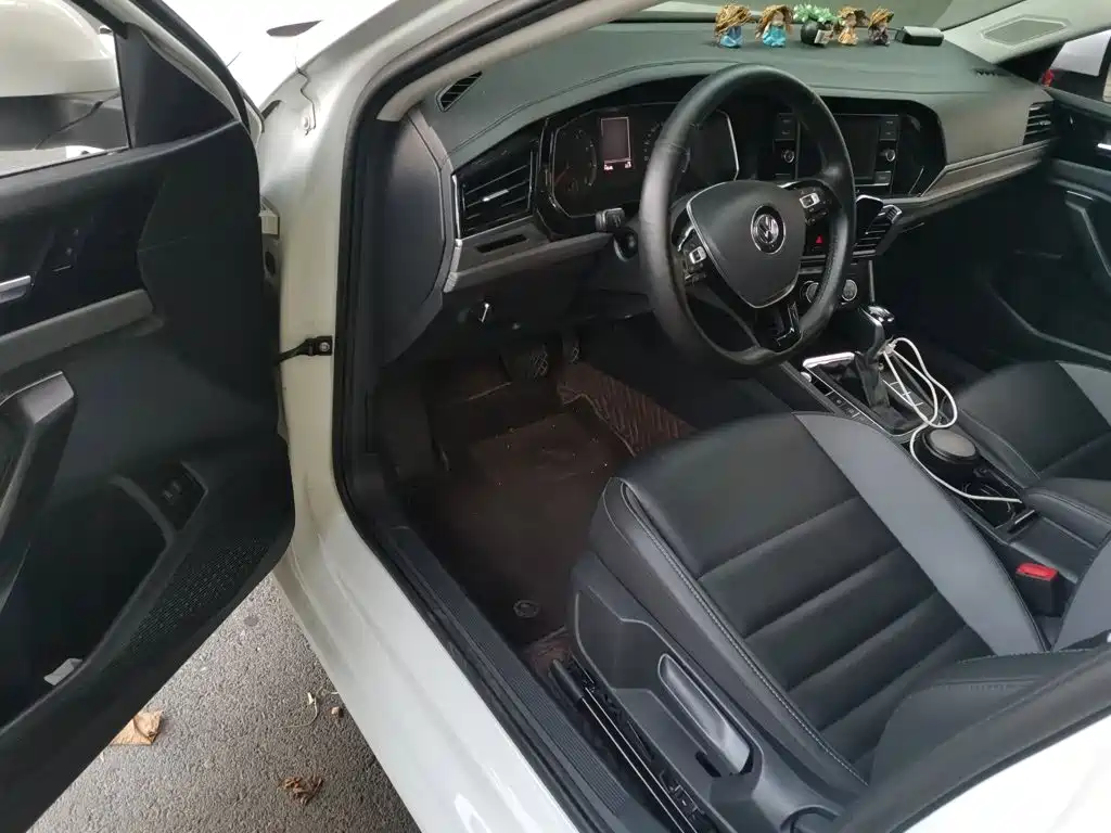 Volkswagen Sagitar — миниатюра 17