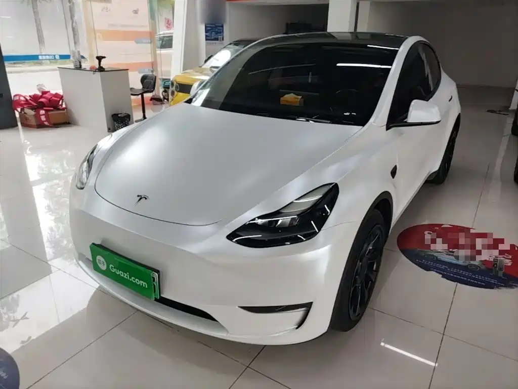 Tesla Model Y 2022