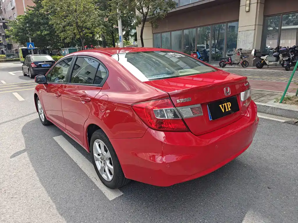 Honda Civic — миниатюра 6
