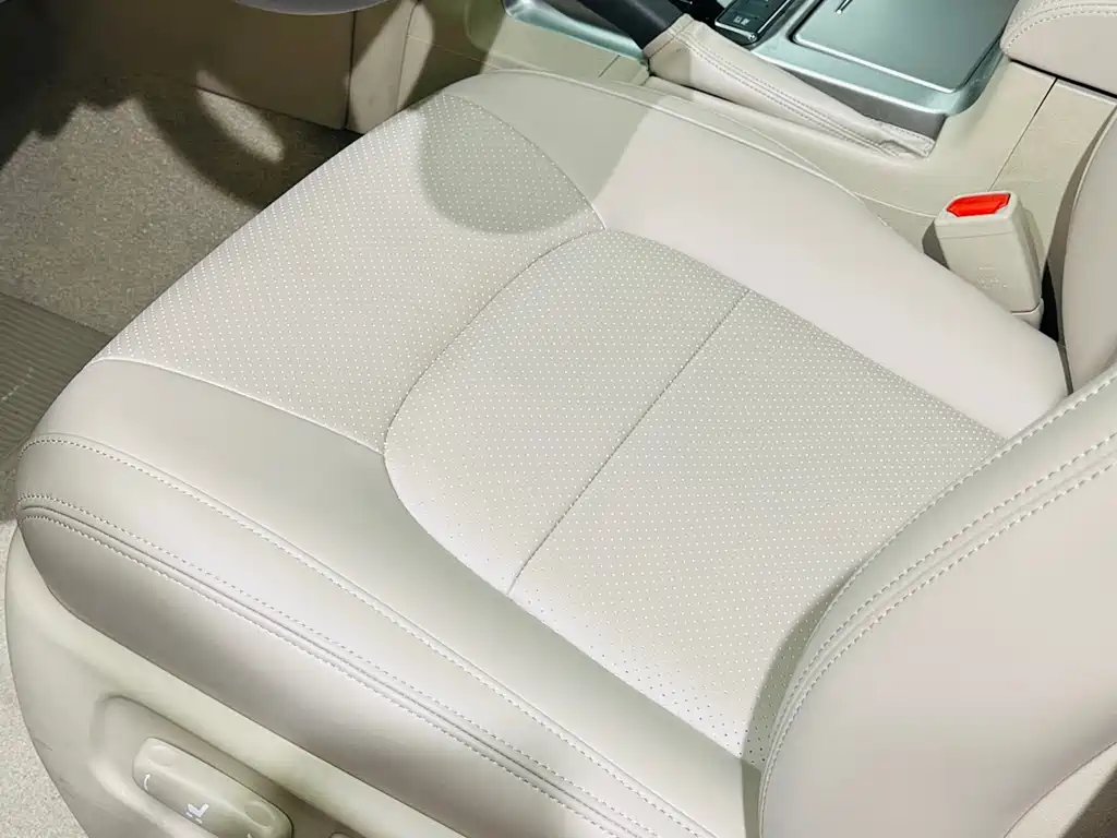 Toyota Land Cruiser — миниатюра 8