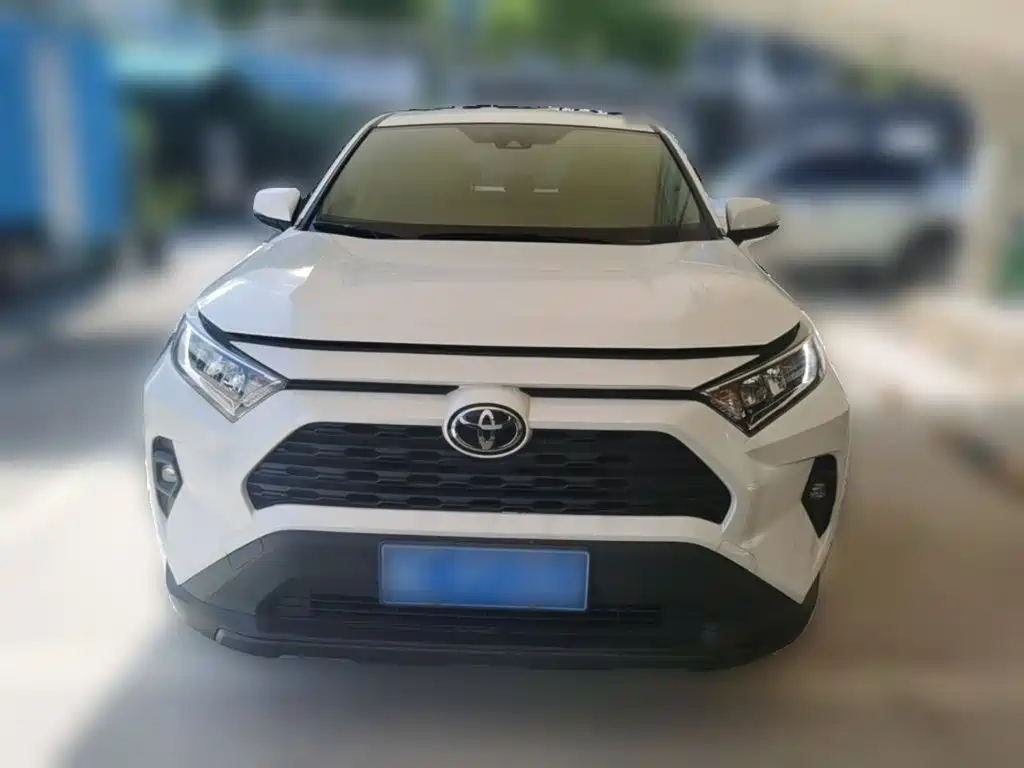 Toyota RAV4 — миниатюра 5