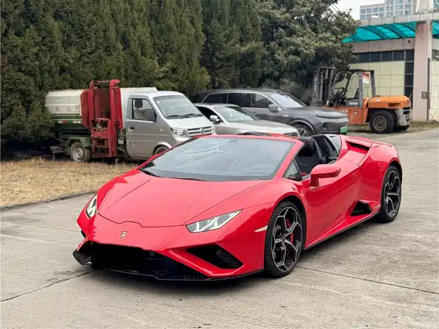 LAMBORGHINI HURACÁN