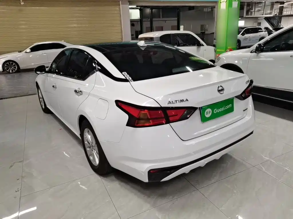 Nissan Teana — миниатюра 5